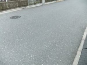 くまねこ堂事務所前