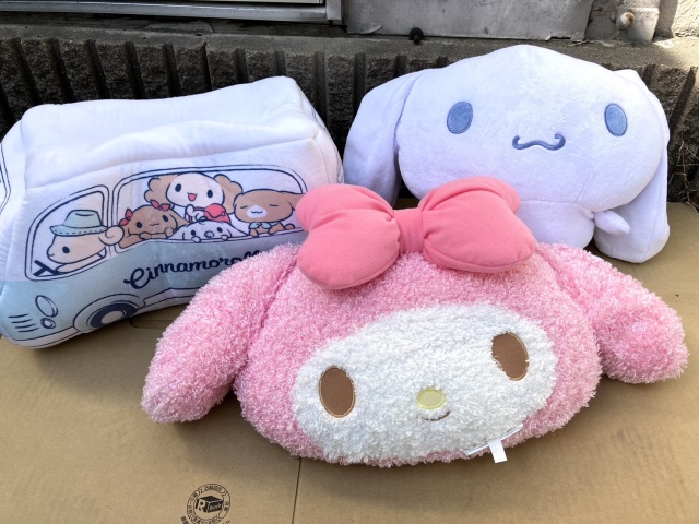 サンリオ マイメロディ・シナモンロールのぬいぐるみ